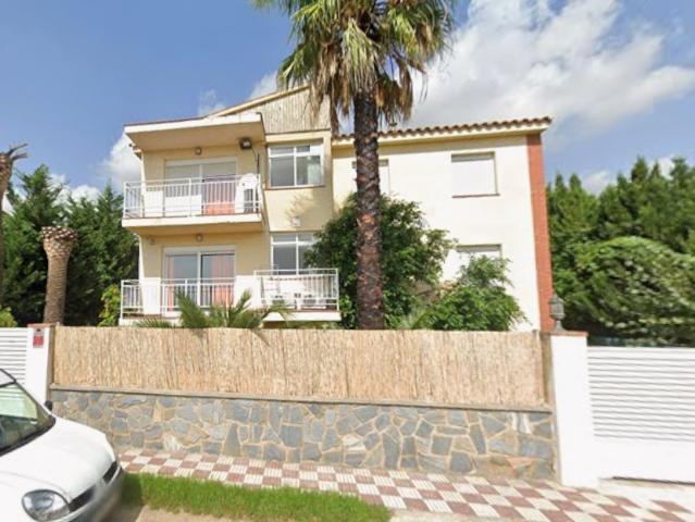 Chalet en C/ Rubio y Vallver, Reus Tarragona