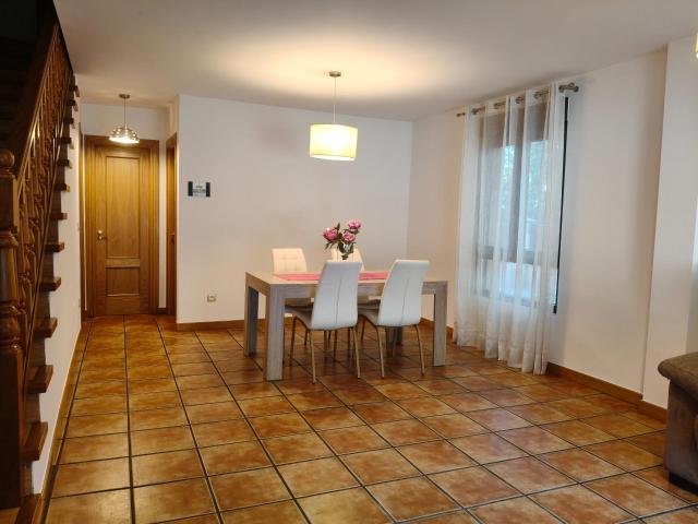 Chalet en Castañeda
