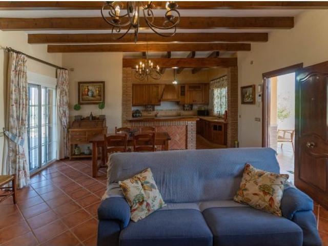 Chalet en Alhaurín el Grande con vistas panorámicas, piscina y barbacoa