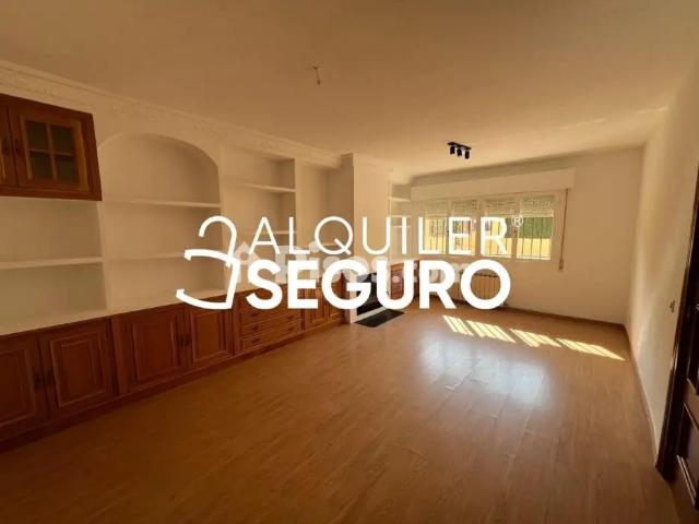 Chalet en alquiler en Cobeña