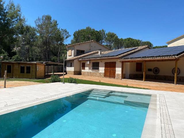 Chalet en alquiler en Collbató, de 245 m² 6 habitaciones por 2.500