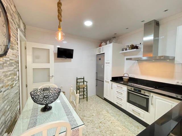 Chalet en alquiler en Colmenar, Málaga