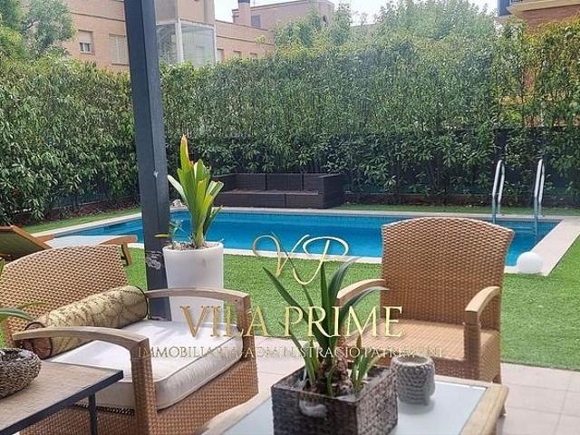Chalet en alquiler en Cabrera de Mar, de 300 m² 5 habitaciones por 3.500