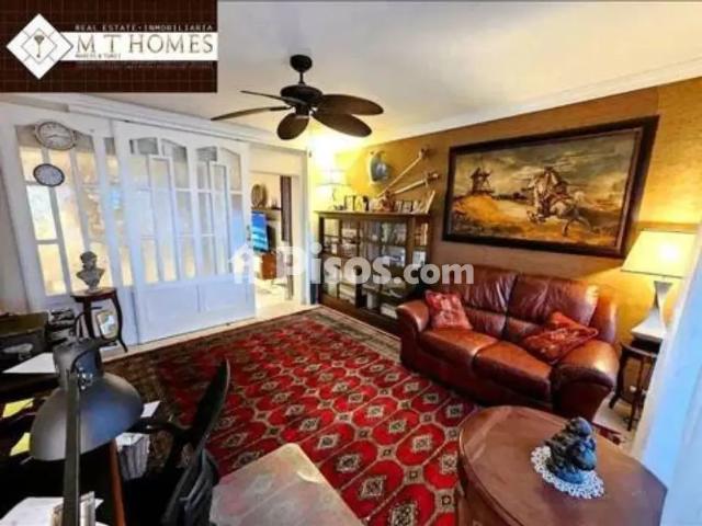Chalet en alquiler en Calaburras El Chaparral