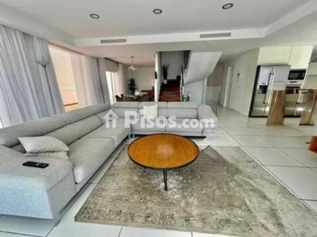 Chalet en alquiler en Calle Calle Pistacho