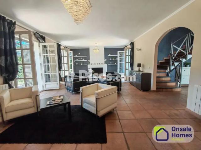 Chalet en alquiler en Calle Casares