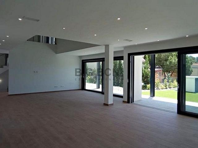Chalet en alquiler en calle Antoni Sardà, Sitges, de 276 m² 5 habitaciones por 9.500