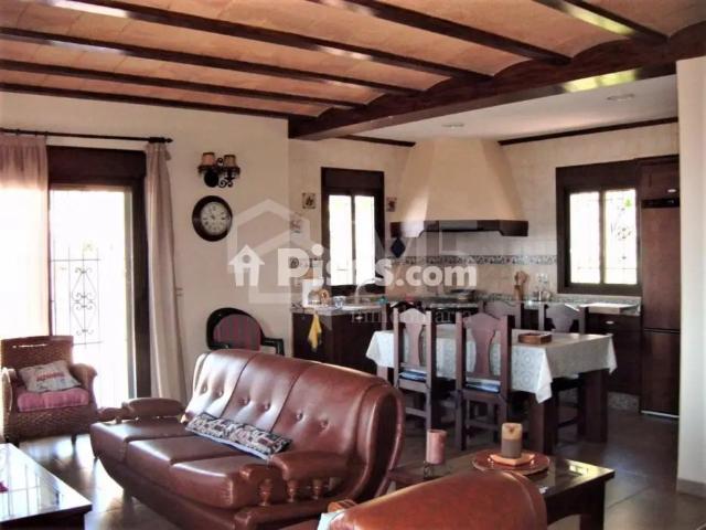 Chalet en alquiler en Calle Arenas