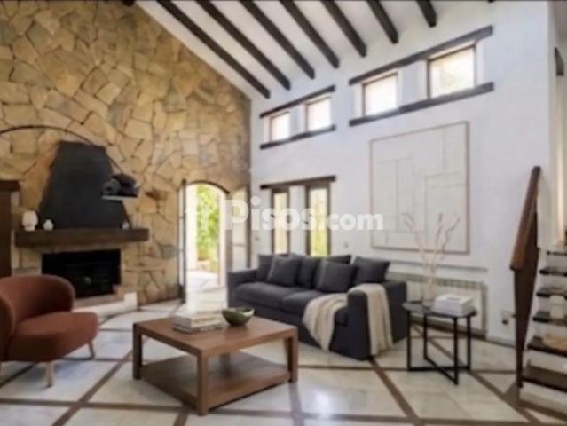 Chalet en alquiler en Calle Gladiolo