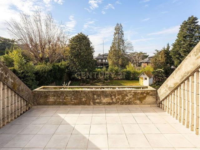 Chalet en alquiler en calle D'àngel Guimerà, Sant Cugat del Vallès, de 310 m² 6 habitaciones por 7.800