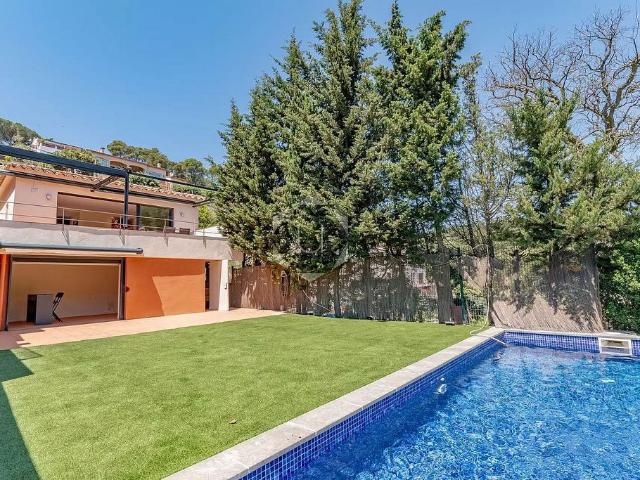 Chalet en alquiler en calle De Iolanda de Cruilles, Begur, de 157 m² 3 habitaciones por 3.000