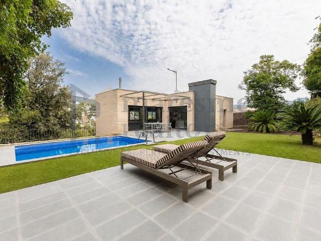 Chalet en alquiler en calle De la Vinya del Rei, Alella, de 205 m² 4 habitaciones por 4.900