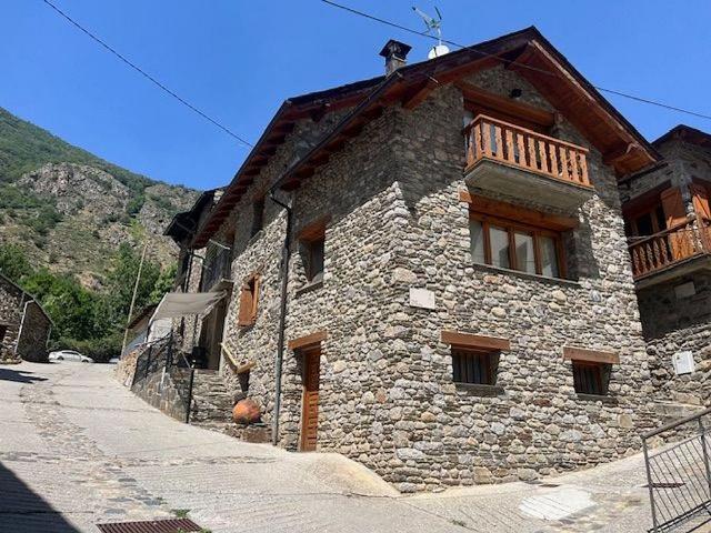 Chalet en alquiler en calle De L'escaletaisil, Alt Àneu, de 190 m² 4 habitaciones por 1.800