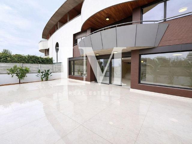Chalet en alquiler en calle De Manuel Florentín, Esplugues de Llobregat, de 570 m² 6 habitaciones por 12.000