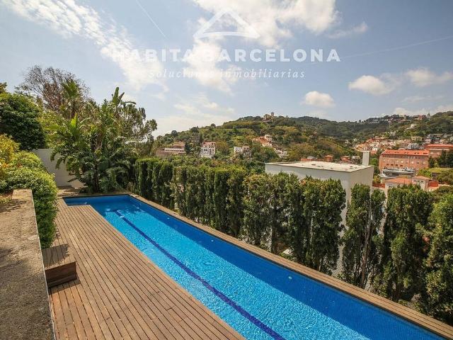 Chalet en alquiler en calle De Palafolls, Barcelona, de 392 m² 5 habitaciones por 9.800