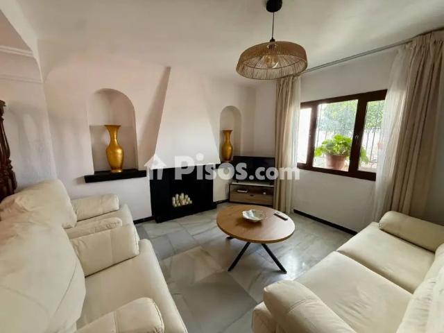 Chalet en alquiler en Calle de Tolox