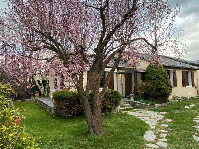 Chalet en alquiler en calle Du Torrent, Bourg Madame, de 110 m² 3 habitaciones por 3.000
