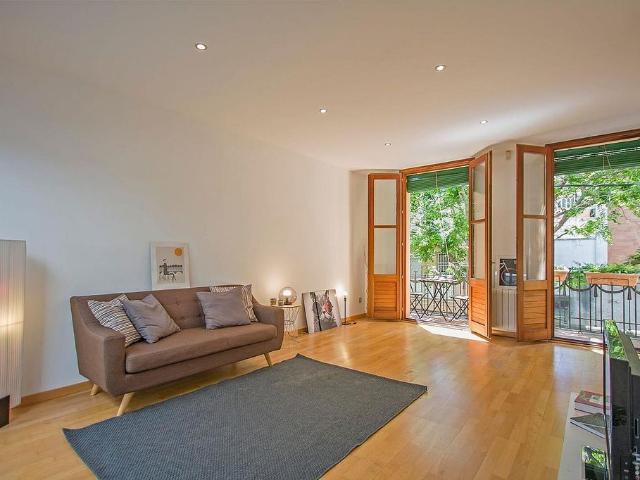 Chalet en alquiler en calle Duero, Barcelona, de 181 m² 4 habitaciones por 2.424