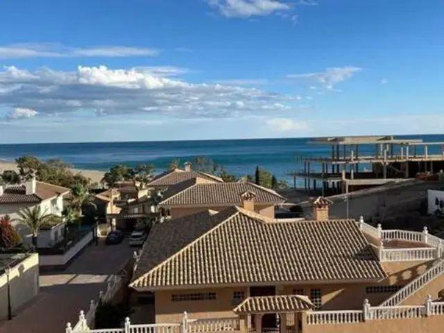 Chalet en alquiler en Calle Elcomar