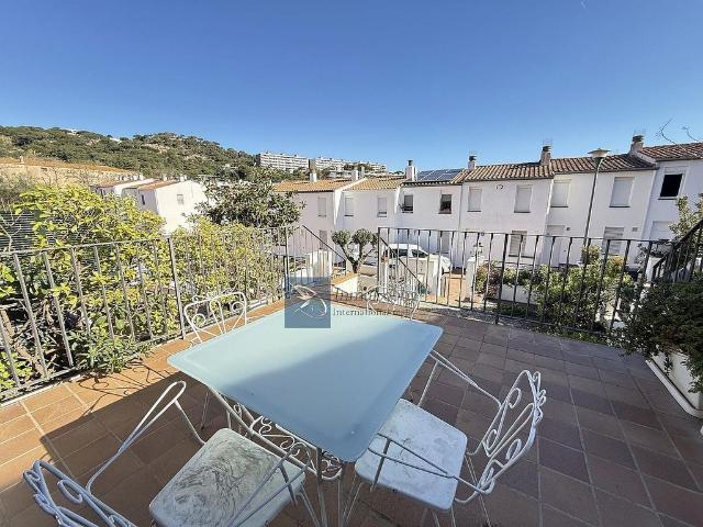 Chalet en alquiler en calle Joan Rebull, Sant Feliu de Guíxols, de 85 m² 3 habitaciones por 8.500