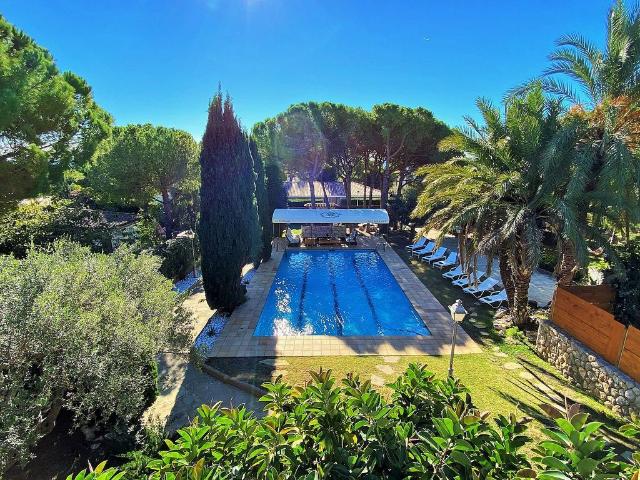 Chalet en alquiler en calle Marie Curie, Vendrell, El, de 450 m² 5 habitaciones por 2.890