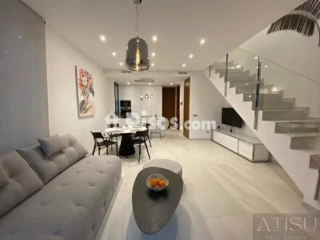 Chalet en alquiler en Calle Sierra Cortina