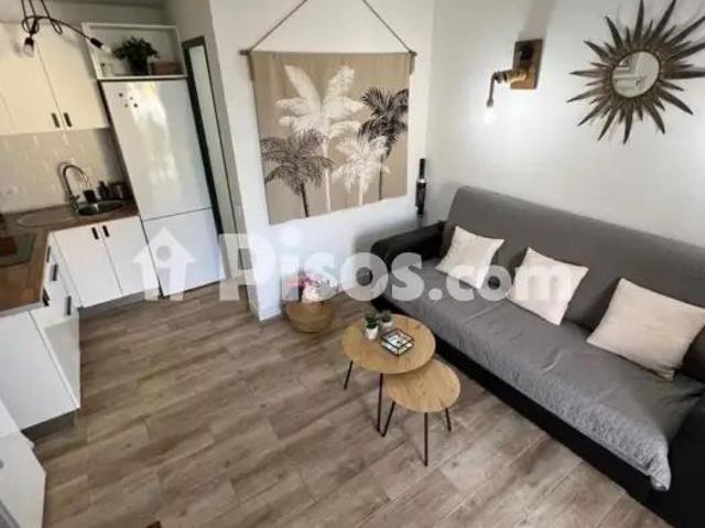 Chalet en alquiler en Calle Tauro
