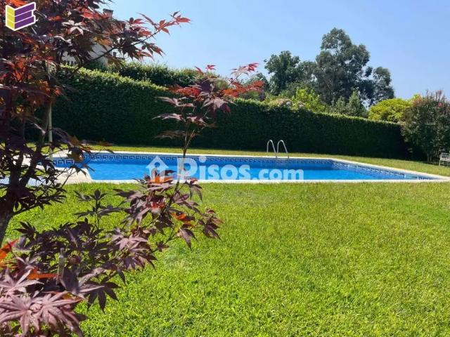 Chalet en alquiler en Calle Vilaza