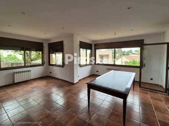 Chalet en alquiler en Carrer del Llorer