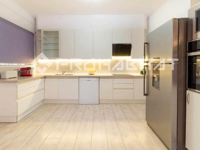 Chalet en alquiler en Castelldefels, de 120 m² 4 habitaciones por 5.500