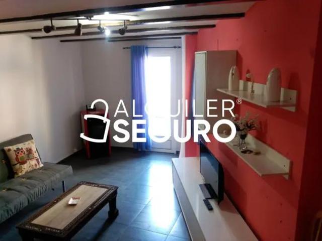 Chalet en alquiler en Cella