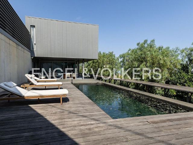 Chalet en alquiler en Alella, de 506 m² 4 habitaciones por 25.000
