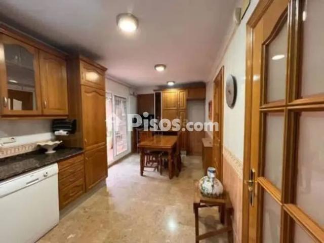 Chalet en alquiler en Alella