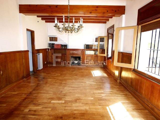 Chalet en alquiler en Argentona, de 206 m² 4 habitaciones por 1.639