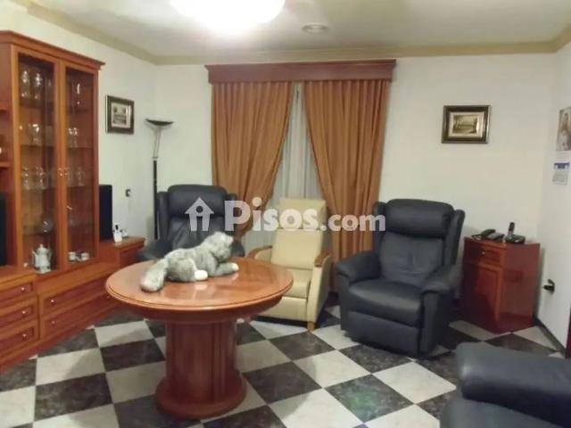 Chalet en alquiler en Arriate