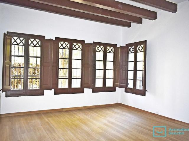 Chalet en alquiler en avenida De L'onze de Setembre, Tiana, de 191 m² 4 habitaciones por 2.600