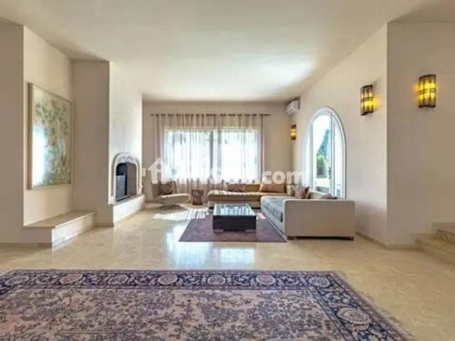 Chalet en alquiler en Avenida del Pilar