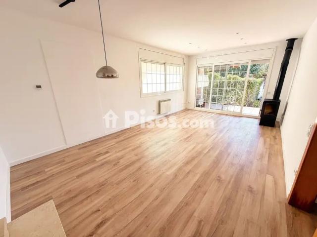Chalet en alquiler en Bajo Llobregat