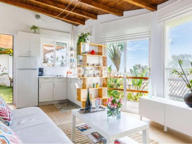 Chalet en alquiler en Benajarafe