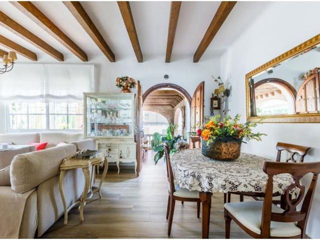Chalet en Alquiler en Benajarafe, Málaga