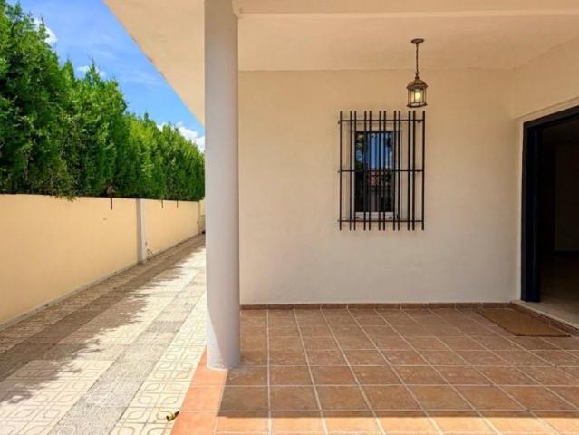 Chalet en alquiler en Espartinas, El Retiro