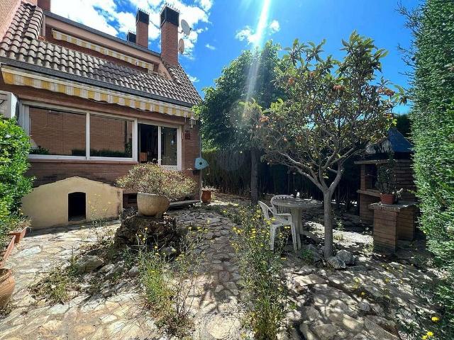 Chalet en alquiler en Figueres, de 136 m² 3 habitaciones por 1.300