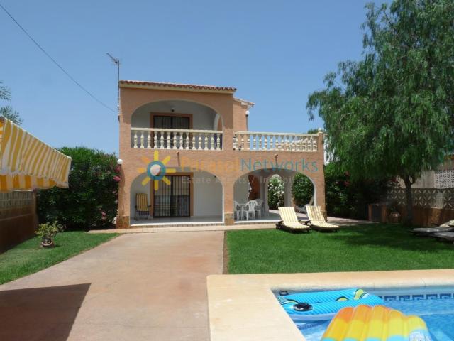 Chalet en alquiler en Oliva Valencia