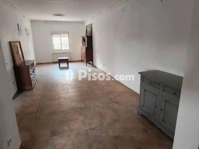 Chalet en alquiler en Layos