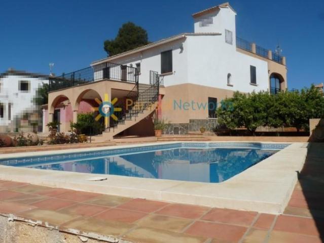 Chalet en alquiler en La Font d'En Carros, A las afueras