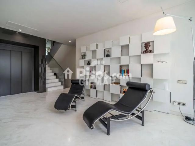 Chalet en alquiler en La Finca