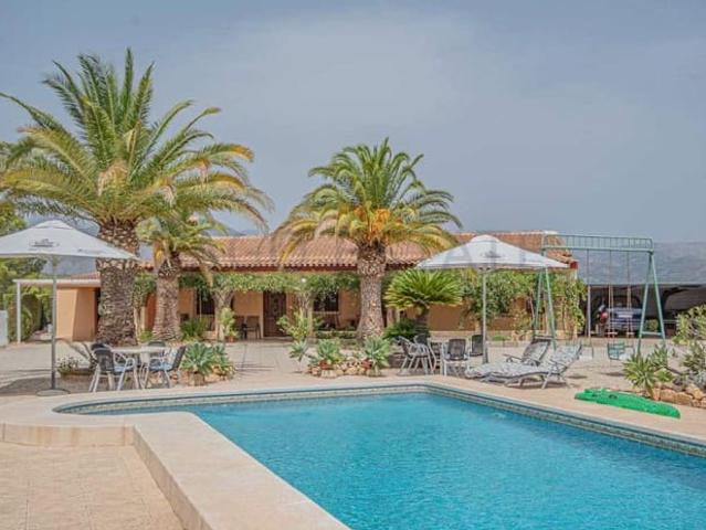 Chalet en alquiler en La Nucia, Alicante Costa Blanca