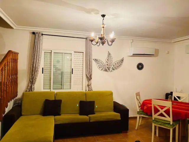 Chalet en alquiler en La Zenia