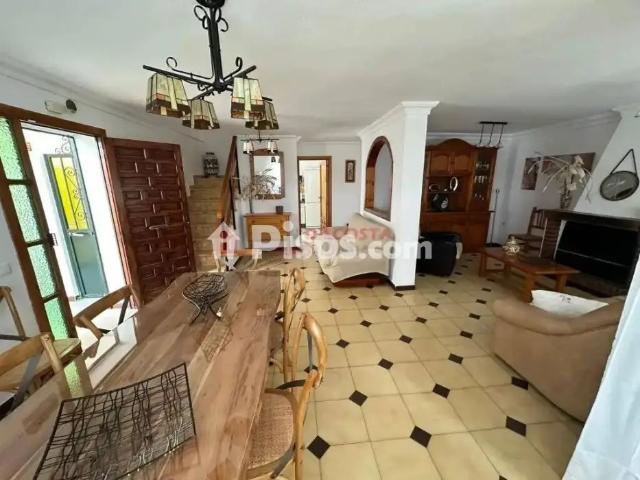 Chalet en alquiler en Lepe