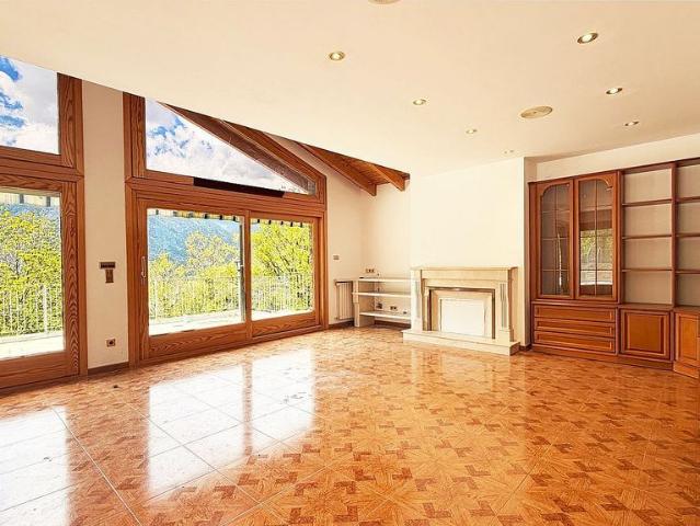 Chalet en alquiler en Les Escaldes, de 480 m² 5 habitaciones por 8.000